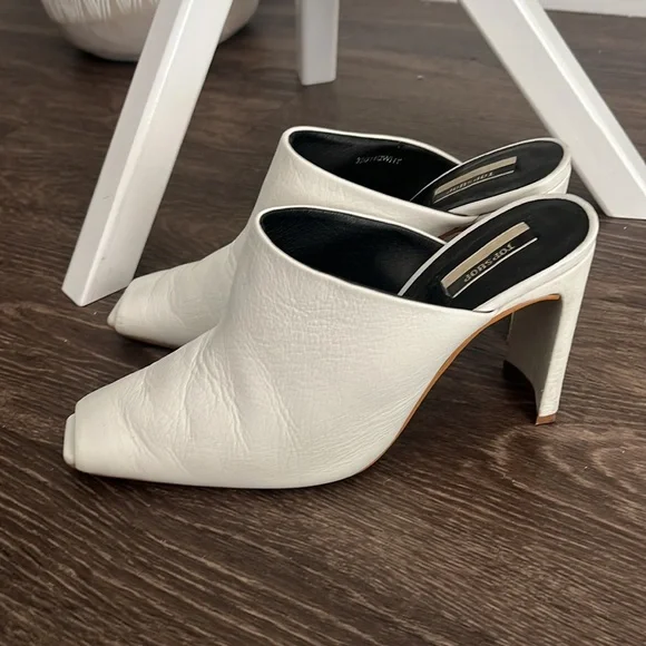 White mules - Picture 2 of 3